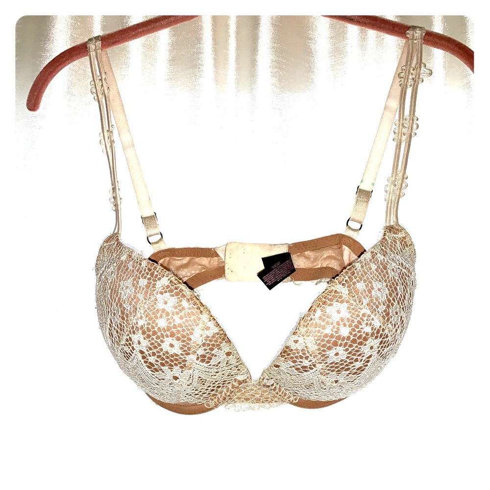 Victoria’s Secret Bra 32DD